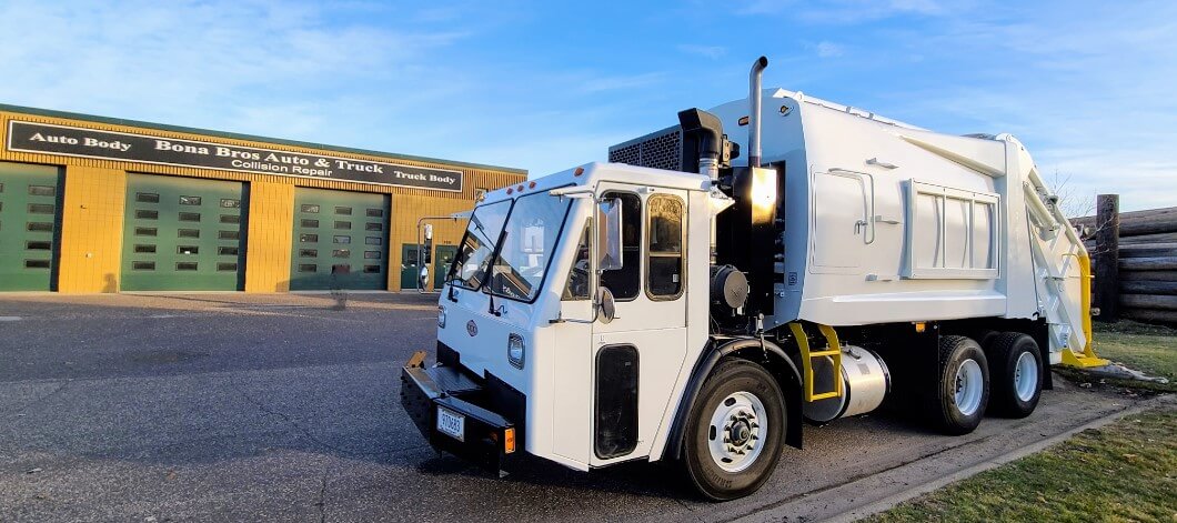 Truck Refinishing Sandblasting 